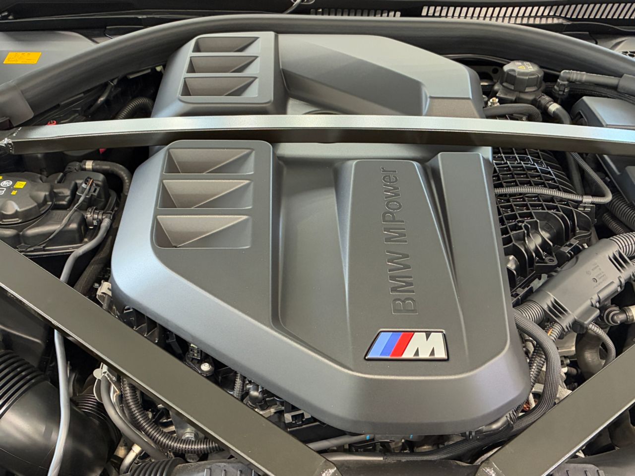 G83 M4 Competition M xDrive Competition RHD