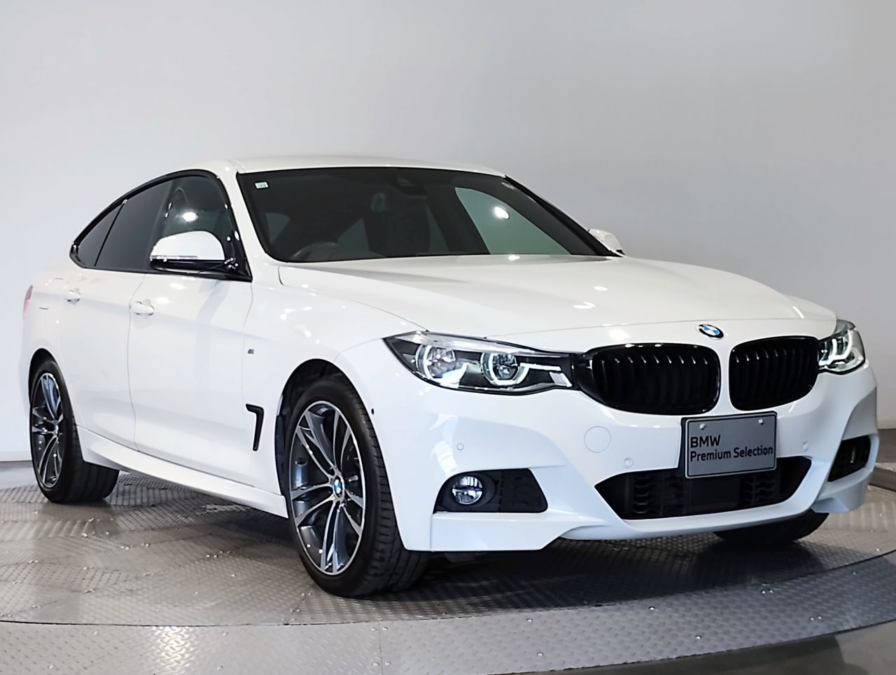 320DX GRANTURISMO RHD