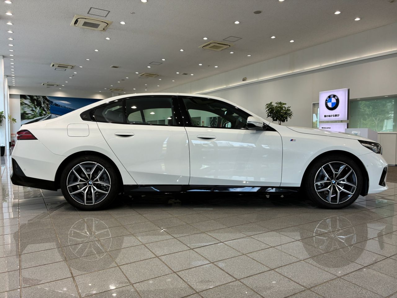 520i Sedan RHD