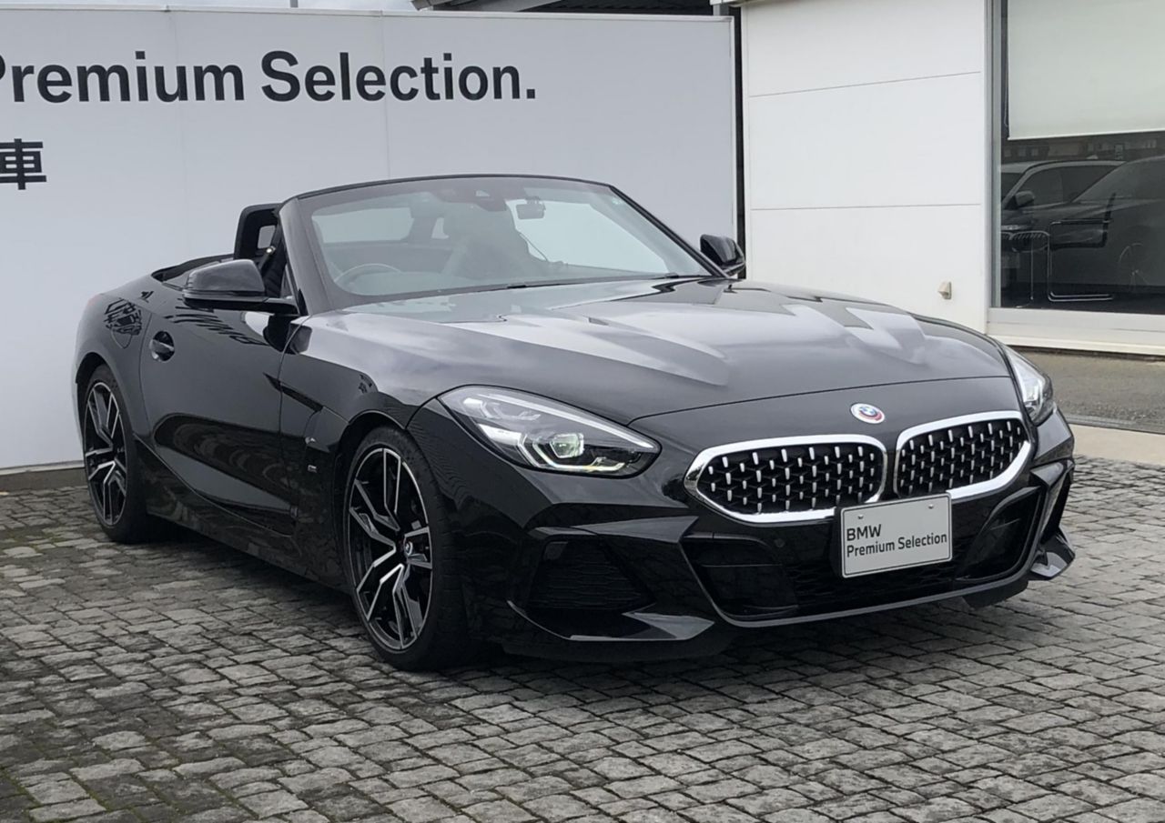 G29 z4 sDrive20i RHD