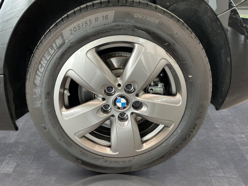 BMW 118