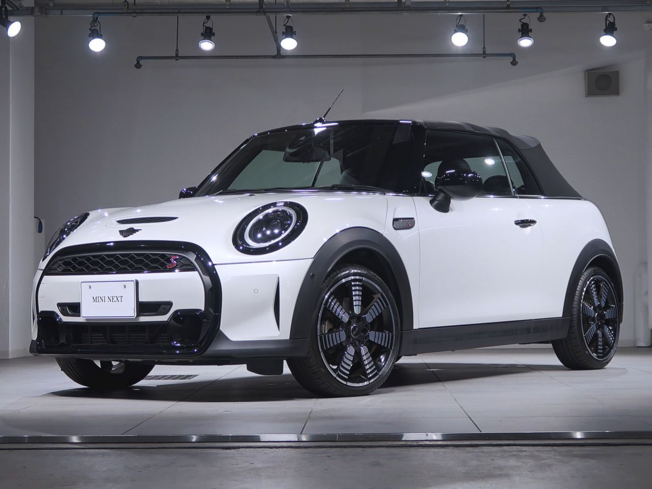 MINI Cooper S Convertible RHD