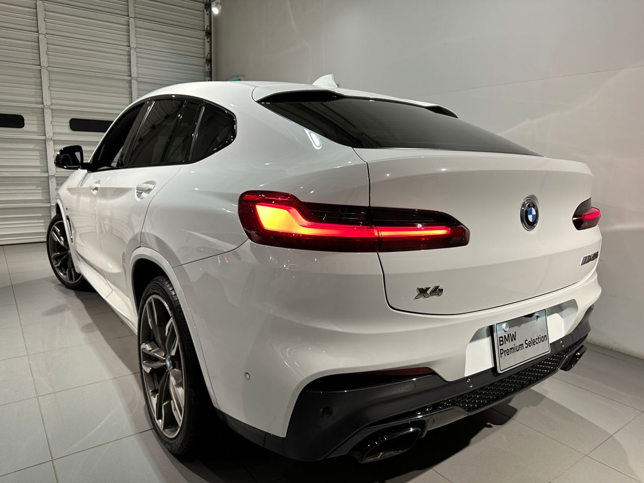 X4 M40i RHD