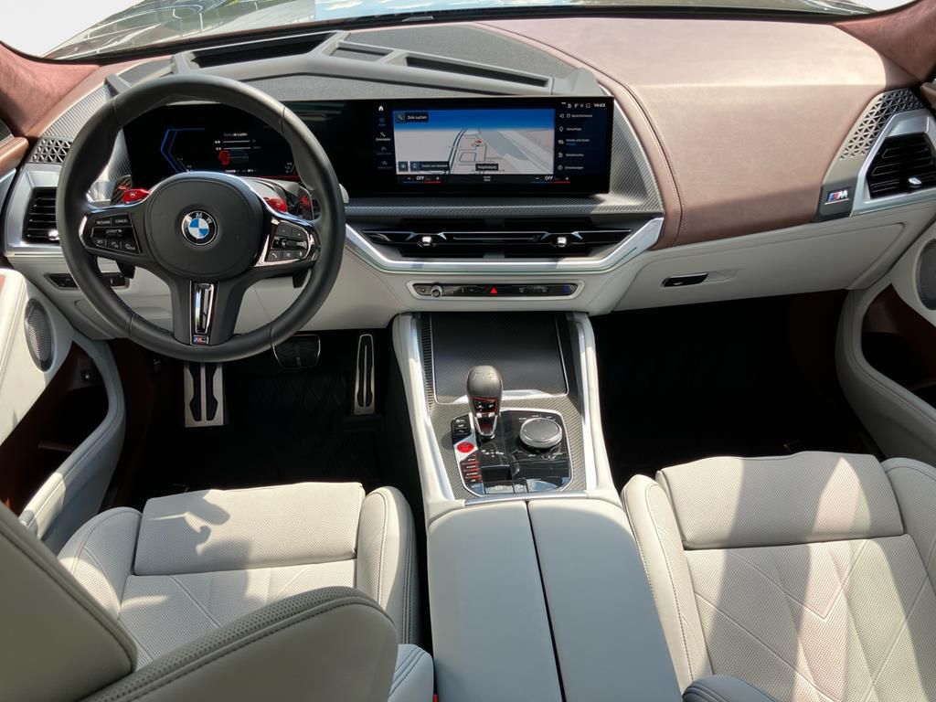 BMW XM