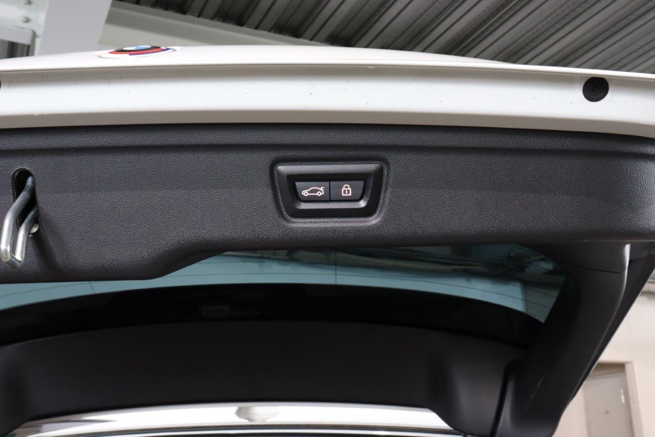 G21 318i Touring
