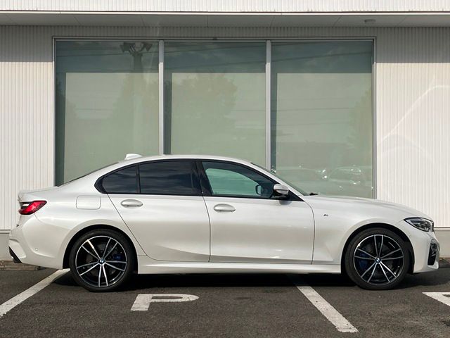 G20 330e Saloon RHD
