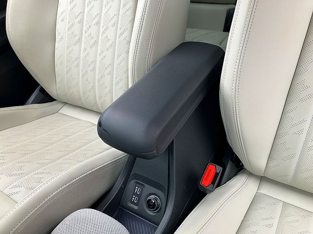 F66 MINI Cooper C 3Dr