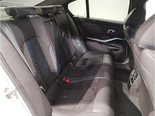 320d xDrive Berline RHD