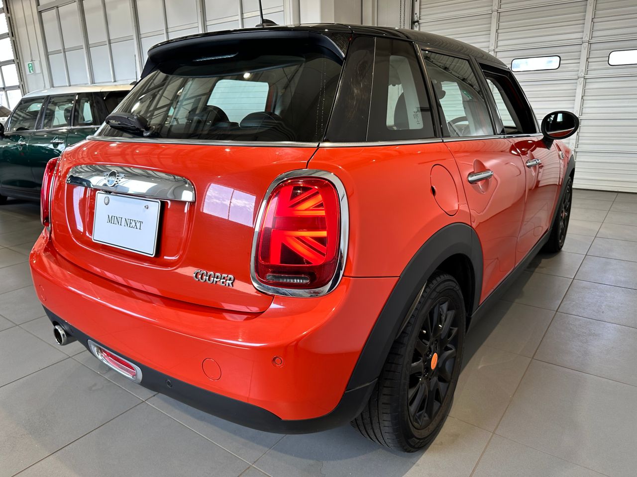 F55 MINI Cooper 5-Door Hatch LCI