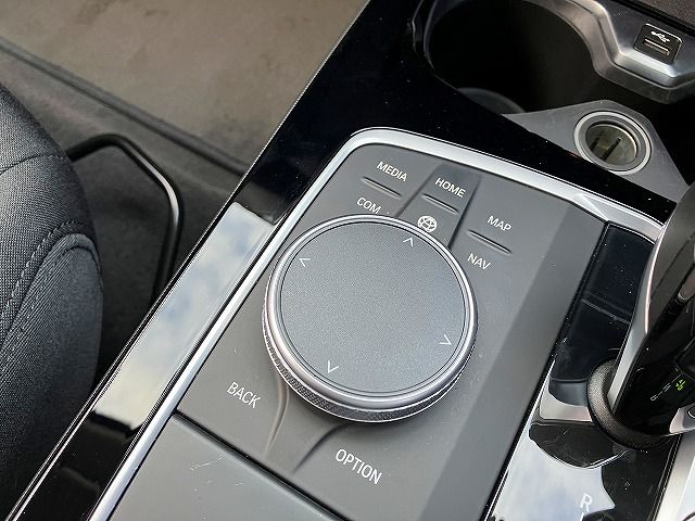 F40 118d Sports Hatch 5-door B47 2.0d