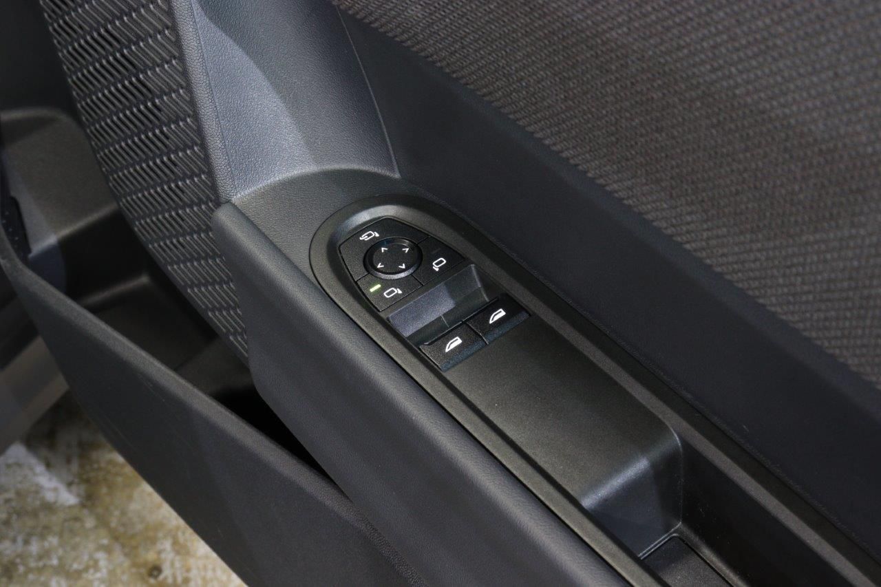 F66 MINI Cooper C 3Dr