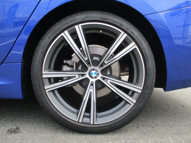 320d xDrive Berline RHD