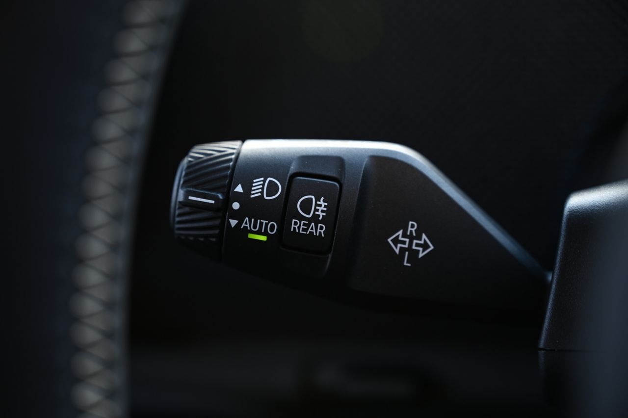 J01 MINI Cooper E