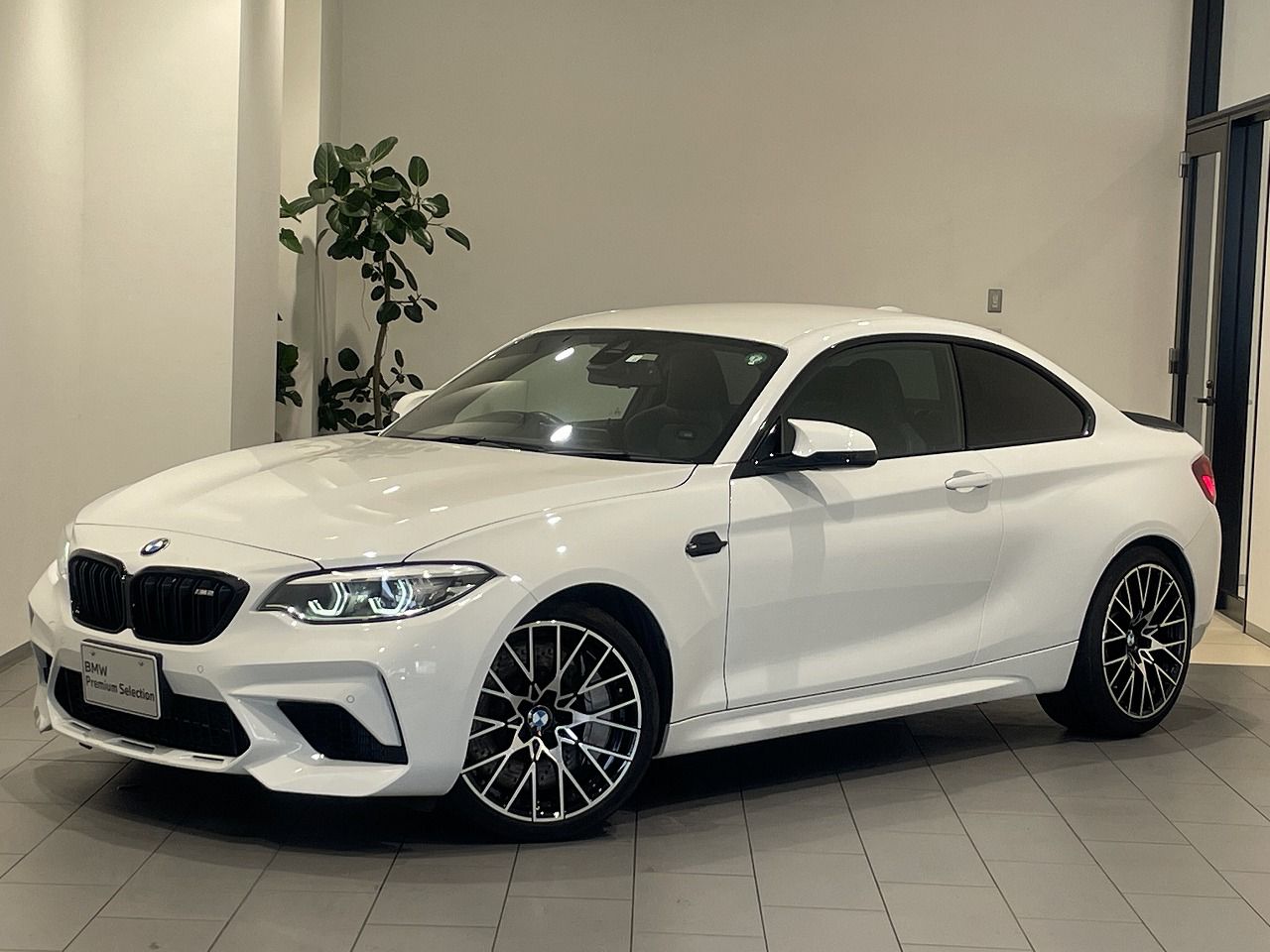 M2 Competition