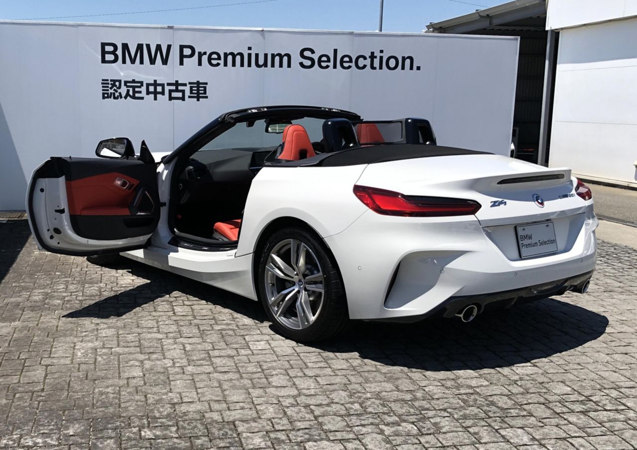 G29 z4 sDrive20i RHD