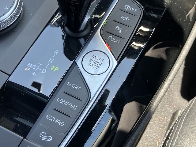 G01 X3 M40i RHD LCI ZA