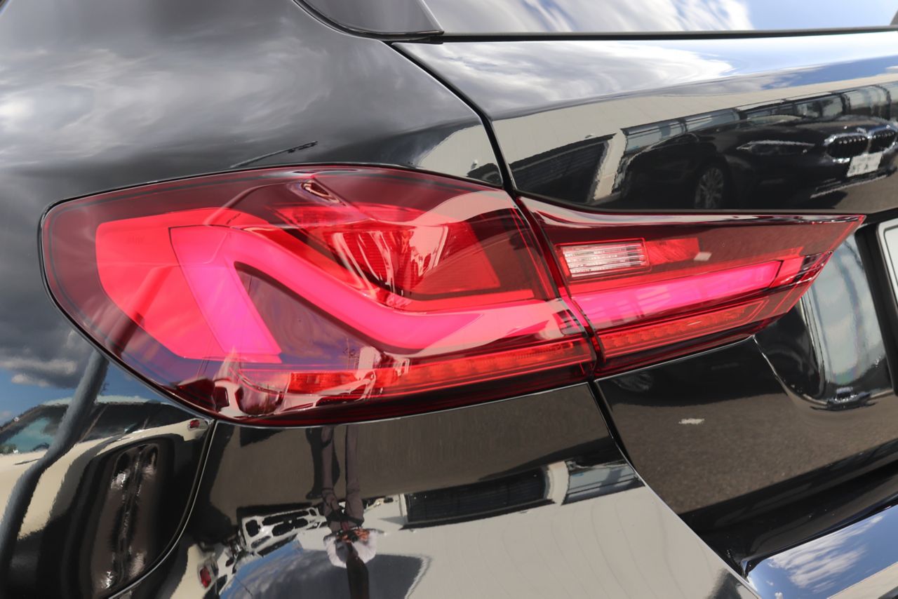 F40 118d Sports Hatch 5-door B47 2.0d