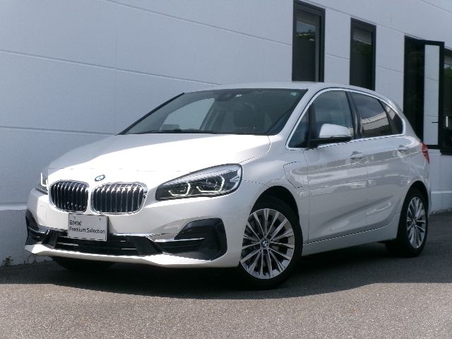 225xe iPerformance Active Tourer Luxury