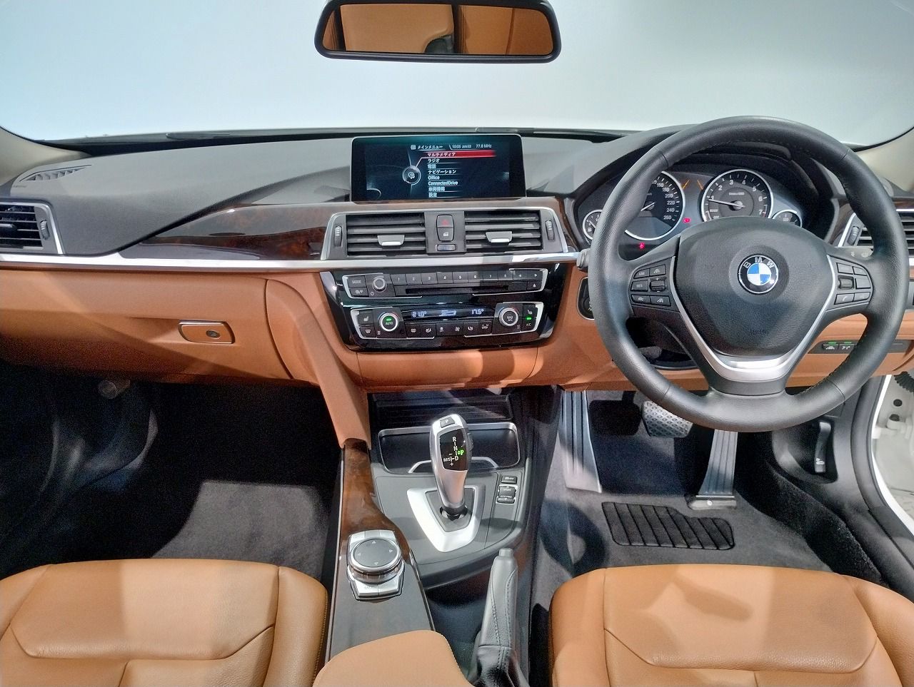 320I TOURING RHD