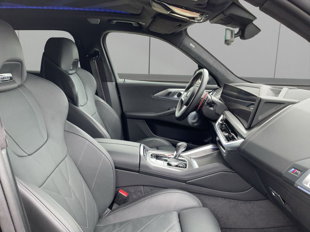 BMW XM