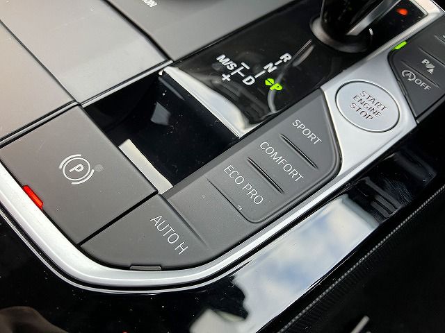 F40 118d Sports Hatch 5-door B47 2.0d