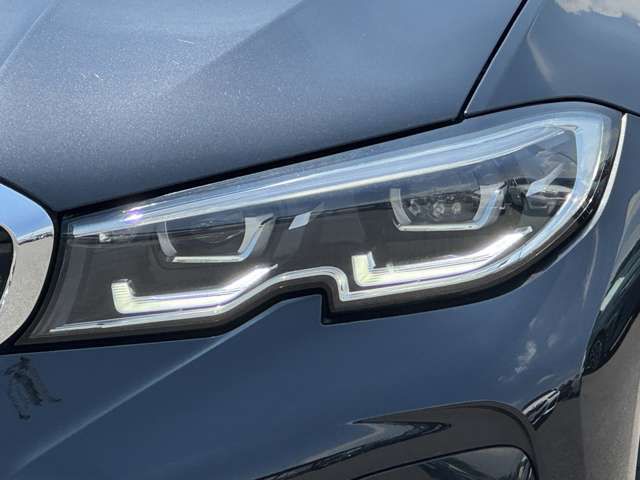 G20 320i Saloon RHD TU