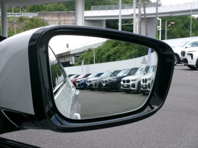 520d xDrive Sedan RHD