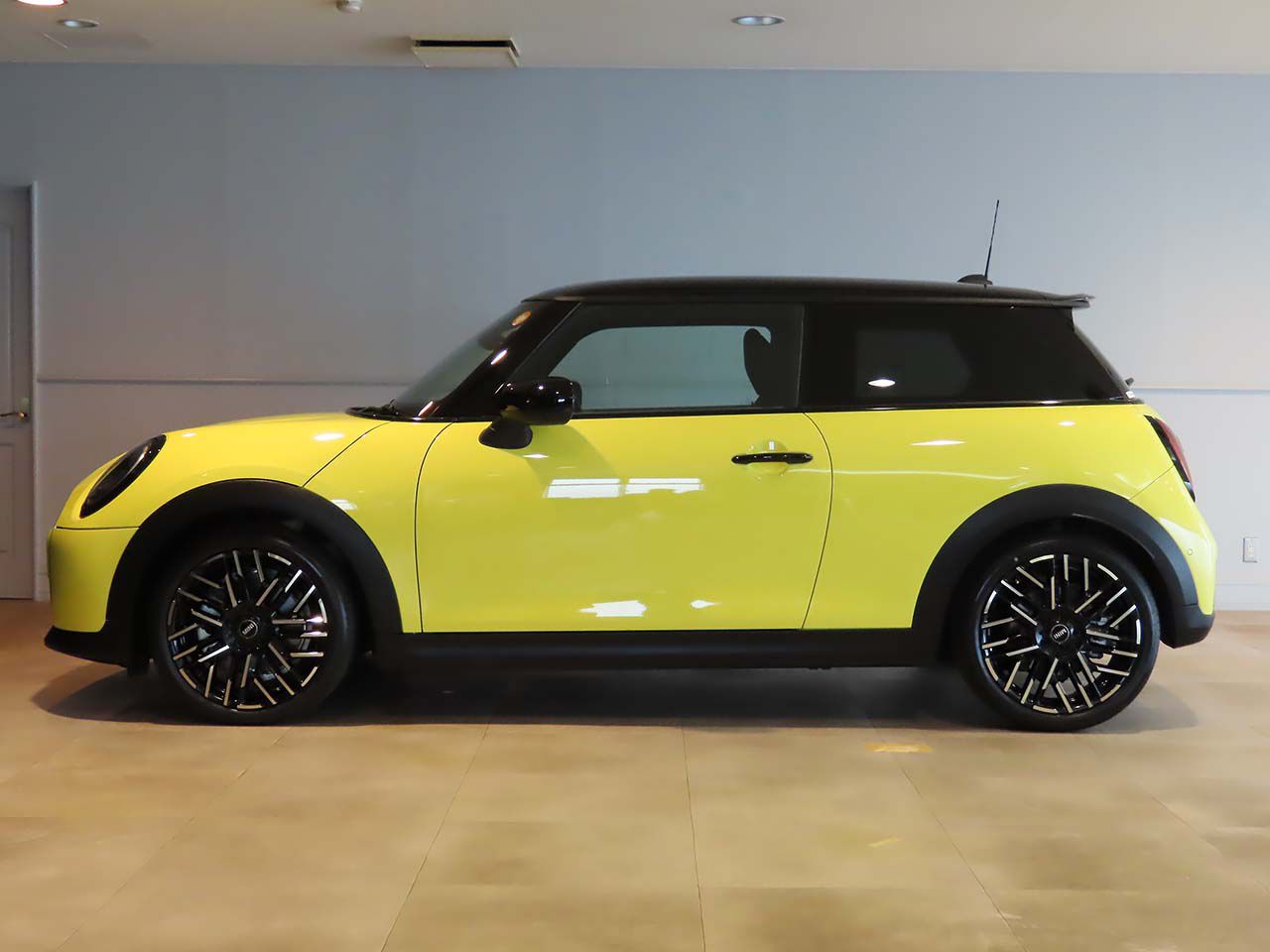 F66 MINI Cooper S 3Dr