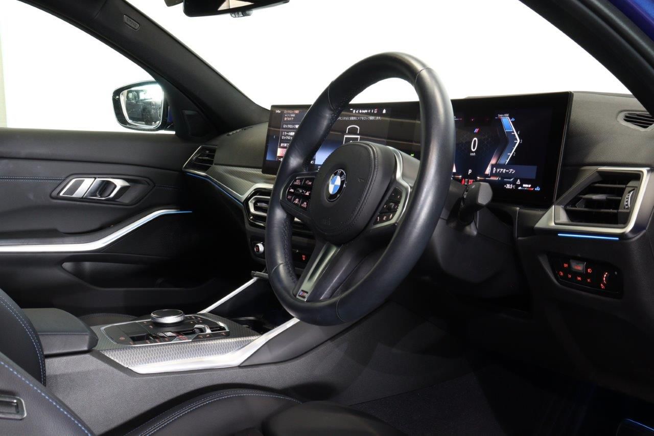 320d xDrive Berline RHD