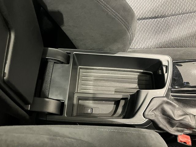 118D 5DOOR RHD