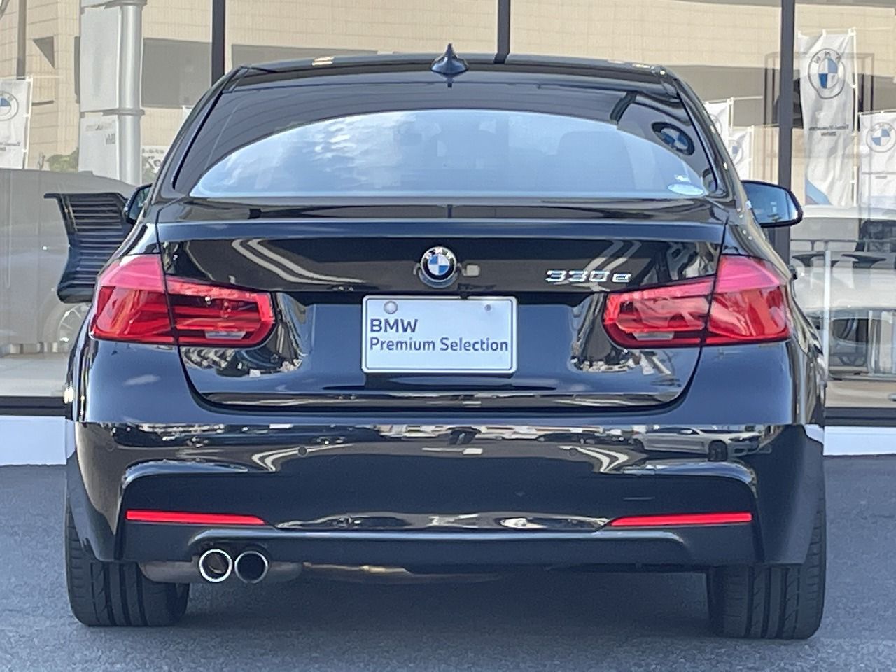 330E IPERFORMANCE SEDAN RHD
