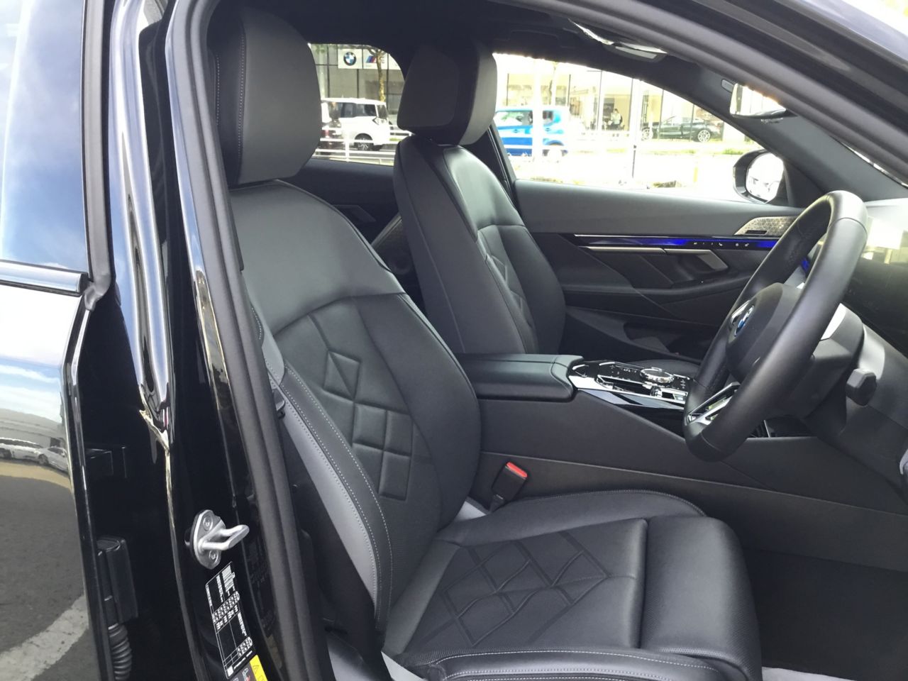 BMW i5 eDrive40 Sedan RHD