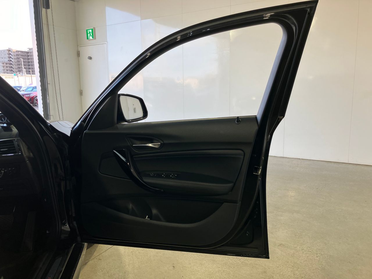118 5DOOR RHD