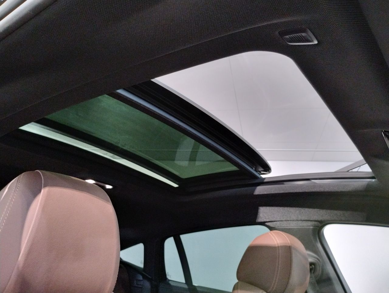 X* M50i RHD