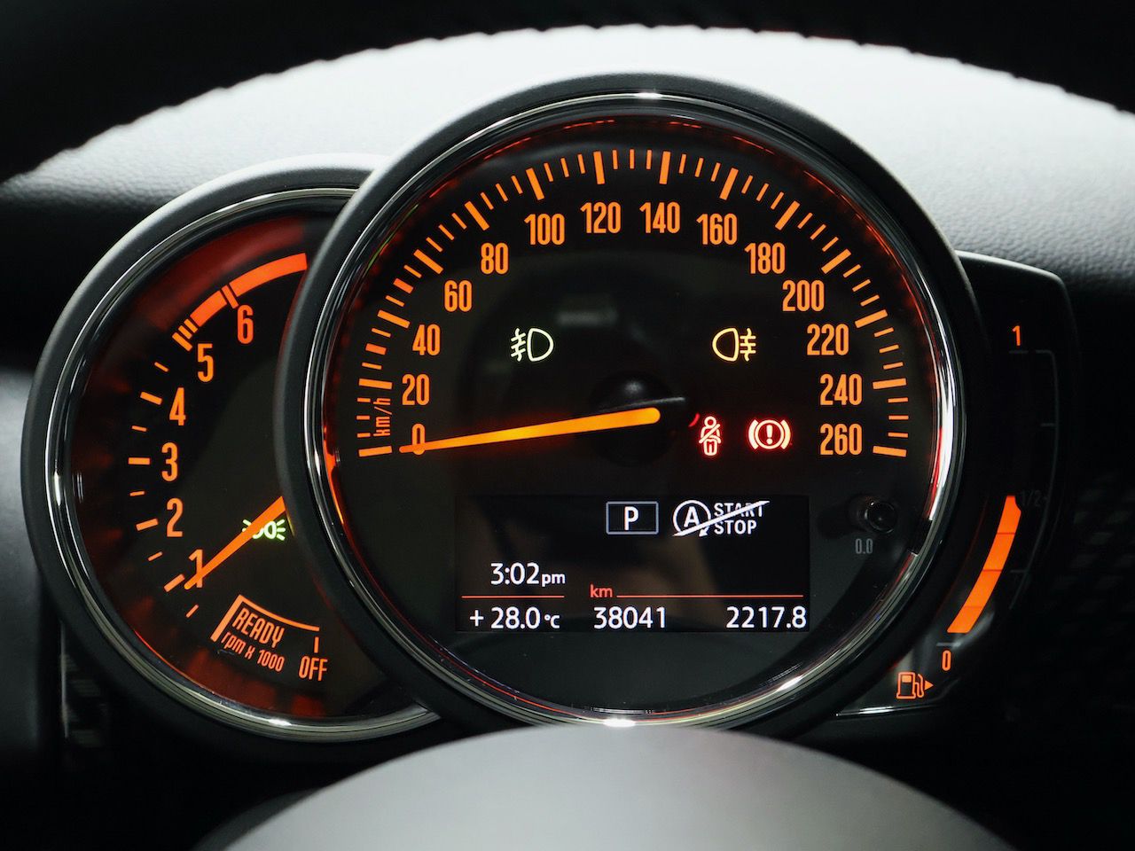 F55 COOPER S D(AT)