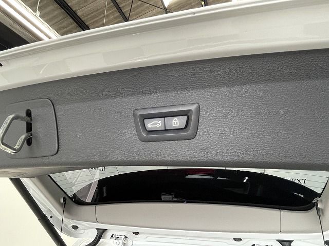 X1 sDrive18i RHD