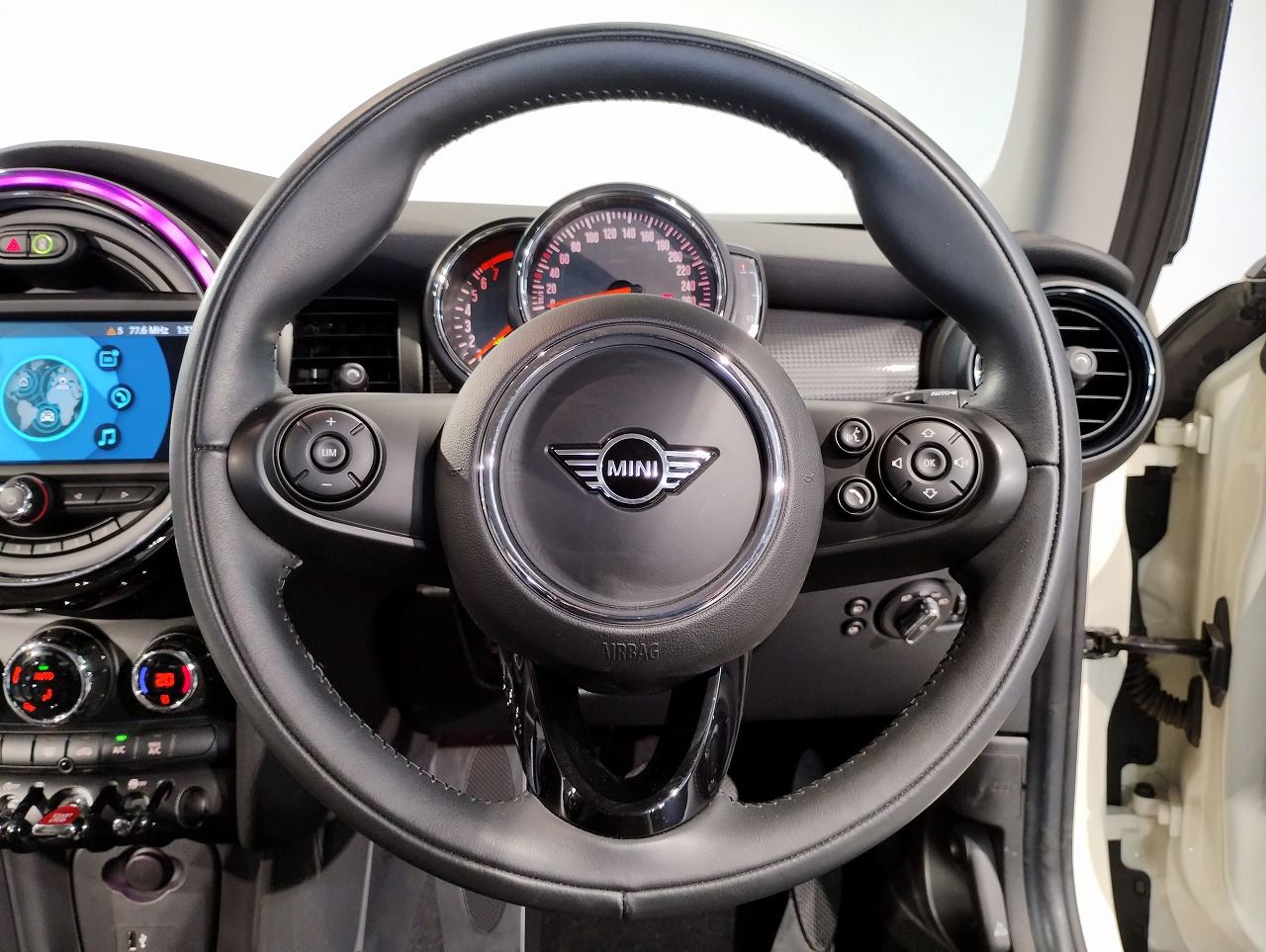 F56 MINI Cooper 3-Door Hatch LCI