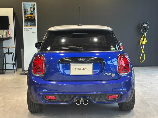 F56 COOPER S D(AT)