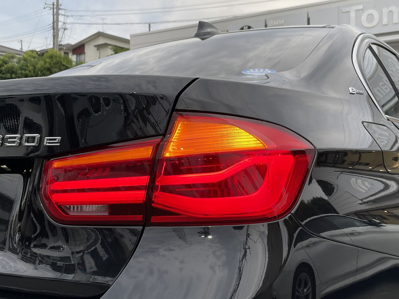330E IPERFORMANCE SEDAN RHD