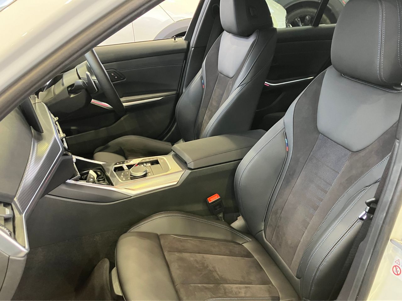 G20 320i Saloon LCI RHD MX