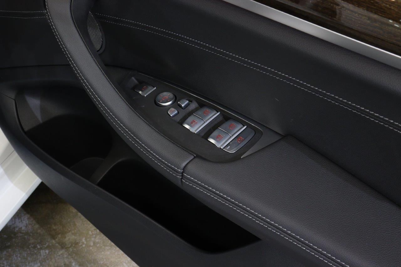 G01 X3 M40i RHD LCI ZA
