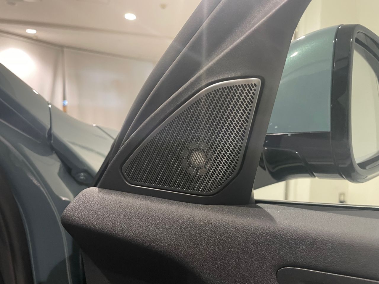 120 Sport Sports Hatch