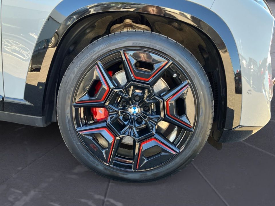 BMW XM