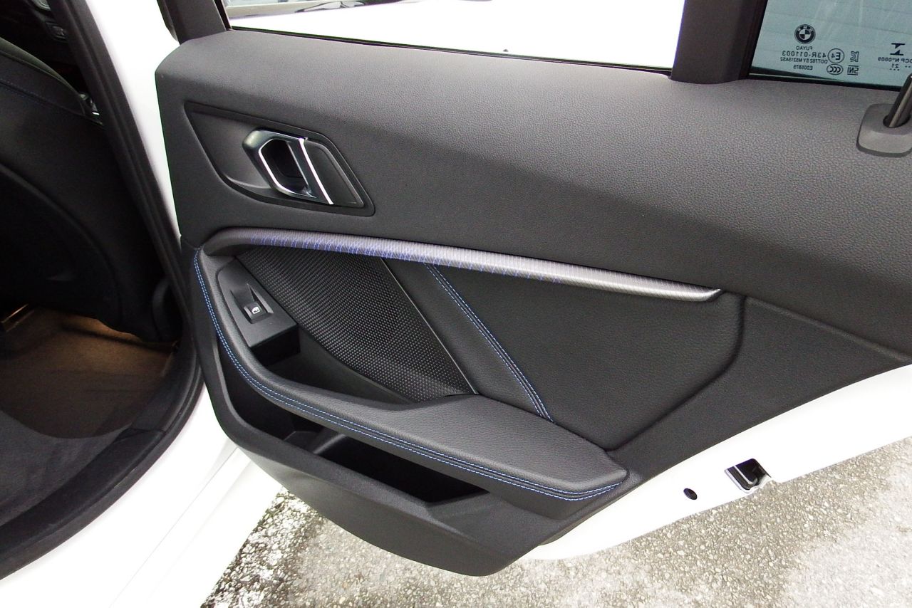 F40 118d Sports Hatch 5-door B47 2.0d