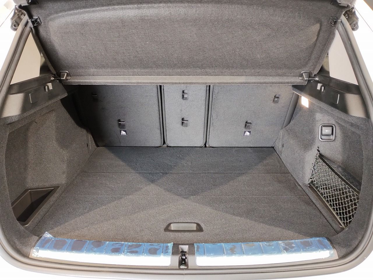 X1 sDrive18i RHD