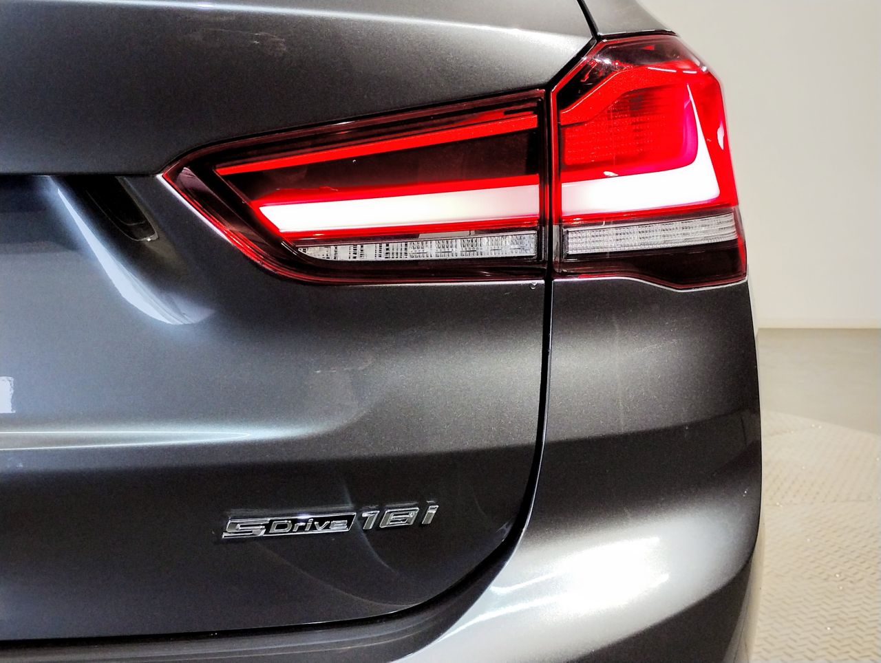 X1 sDrive18i RHD