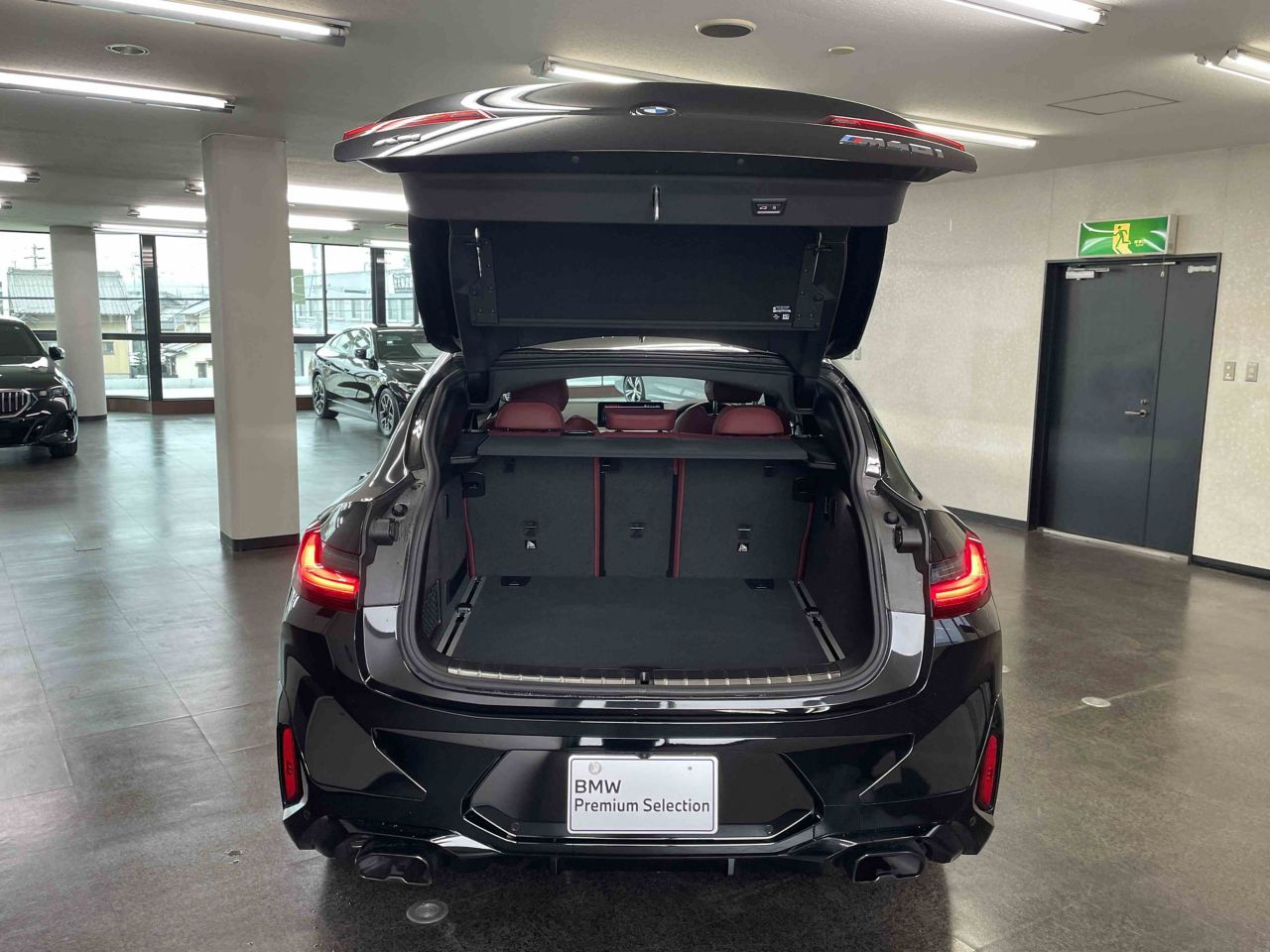 G02 X4 M40i RHD LCI