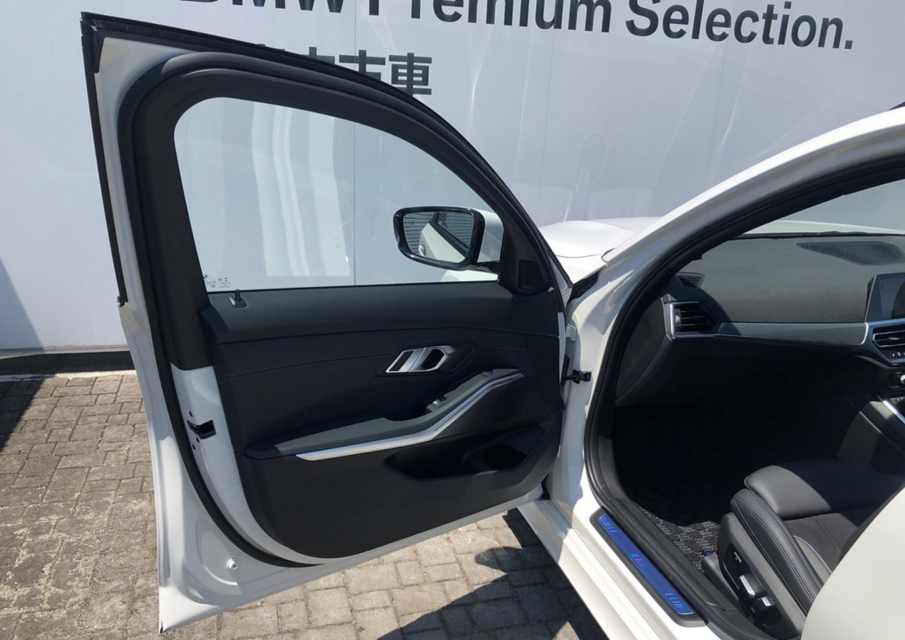 G21 320d xDrive Touring RHD