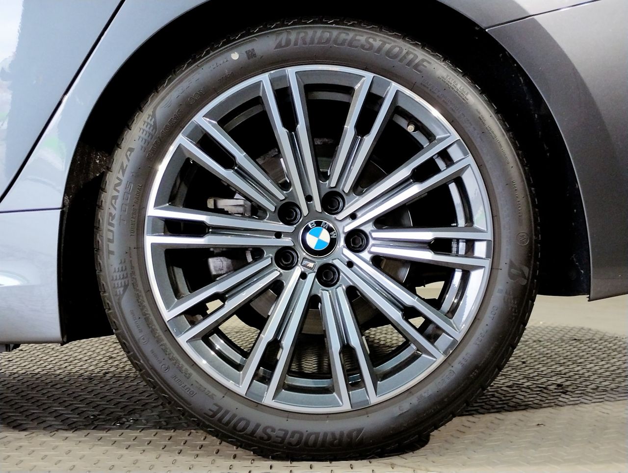 G20 320i Saloon RHD MX