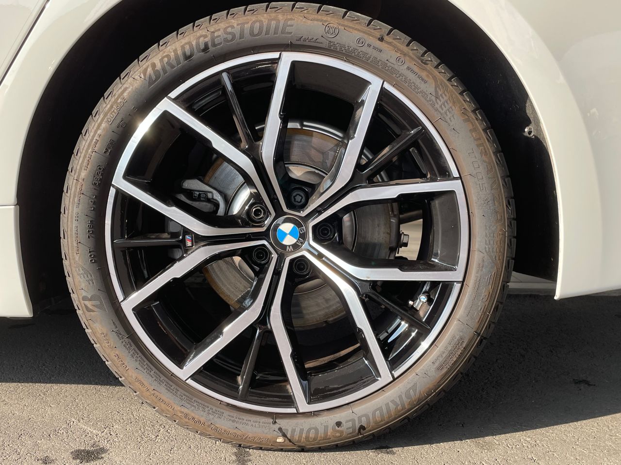 520d xDrive Sedan RHD